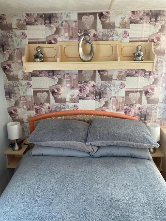 L&G Family Holidays 8 Berth Sealands Familys Only And The Lead Person Must Be Over 30 (Adults Only) Ingoldmells Exterior photo